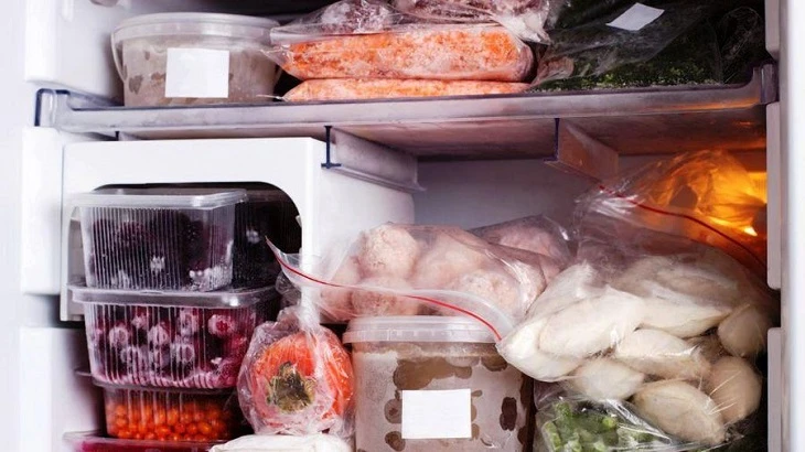 Tủ lạnh vẫn chạy nhưng không đông đá​